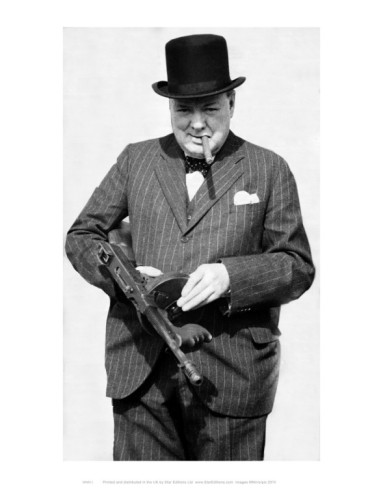 winston-churchill-with-tommy-gun